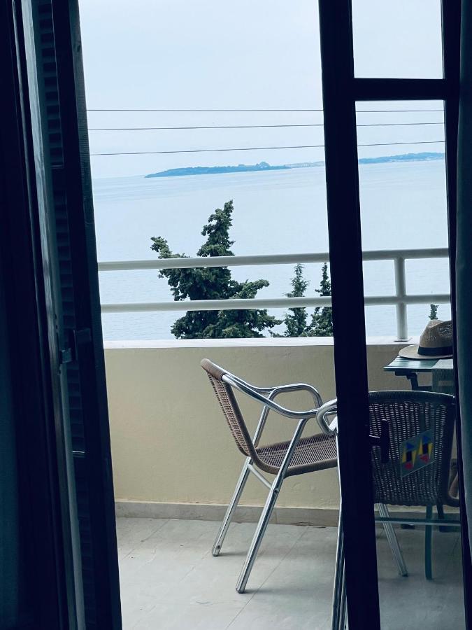 Hotel Odeon B&B Барбати Екстериор снимка