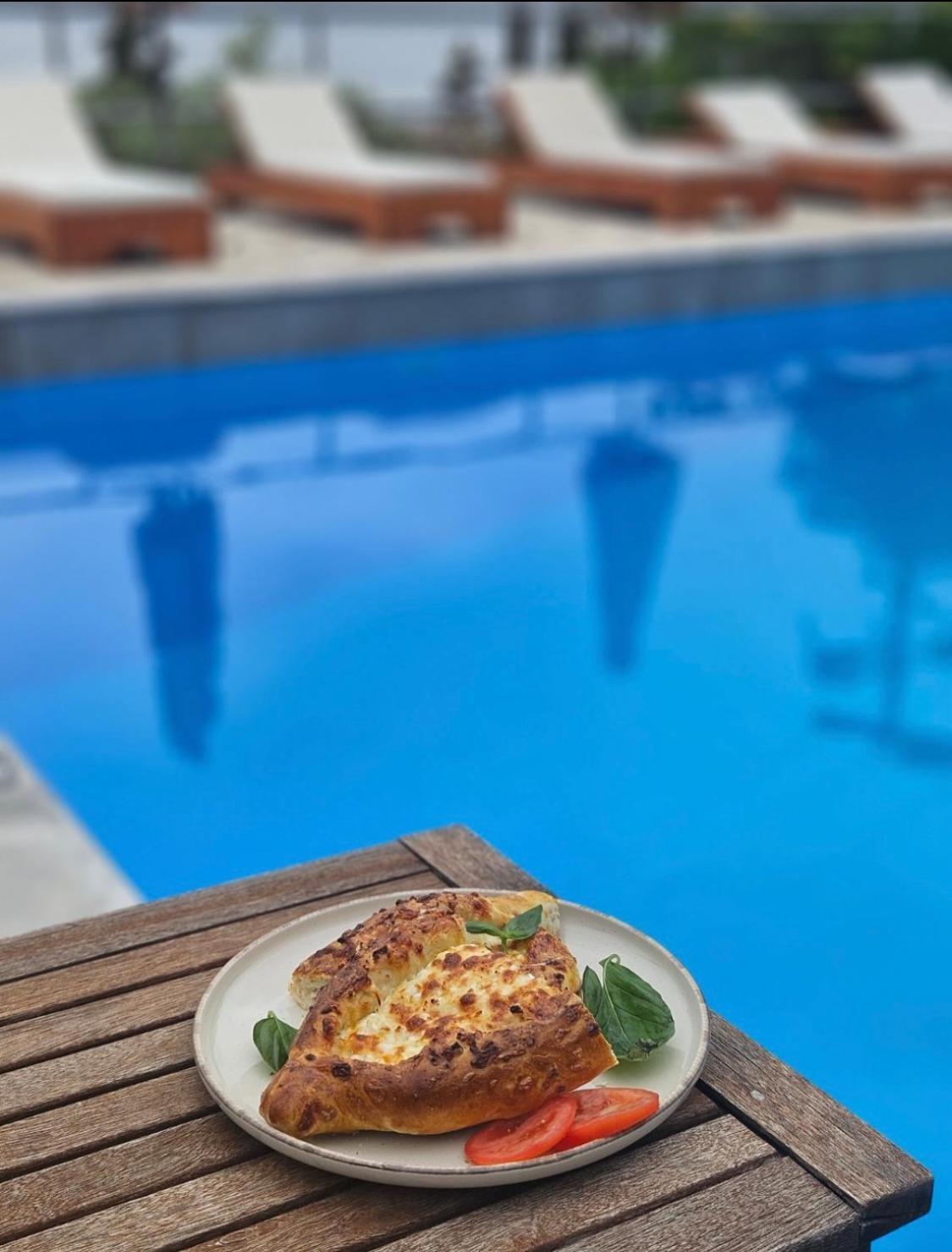 Hotel Odeon B&B Барбати Екстериор снимка