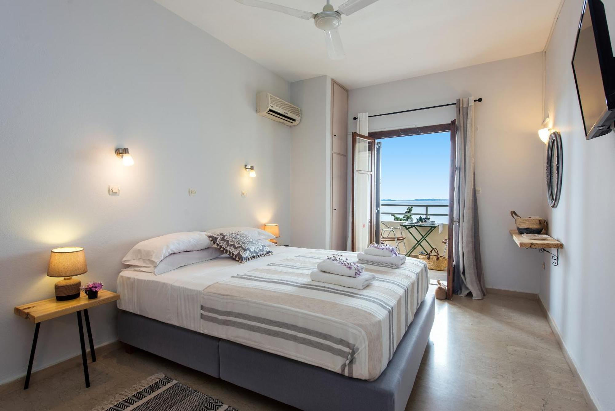 Hotel Odeon B&B Барбати Екстериор снимка