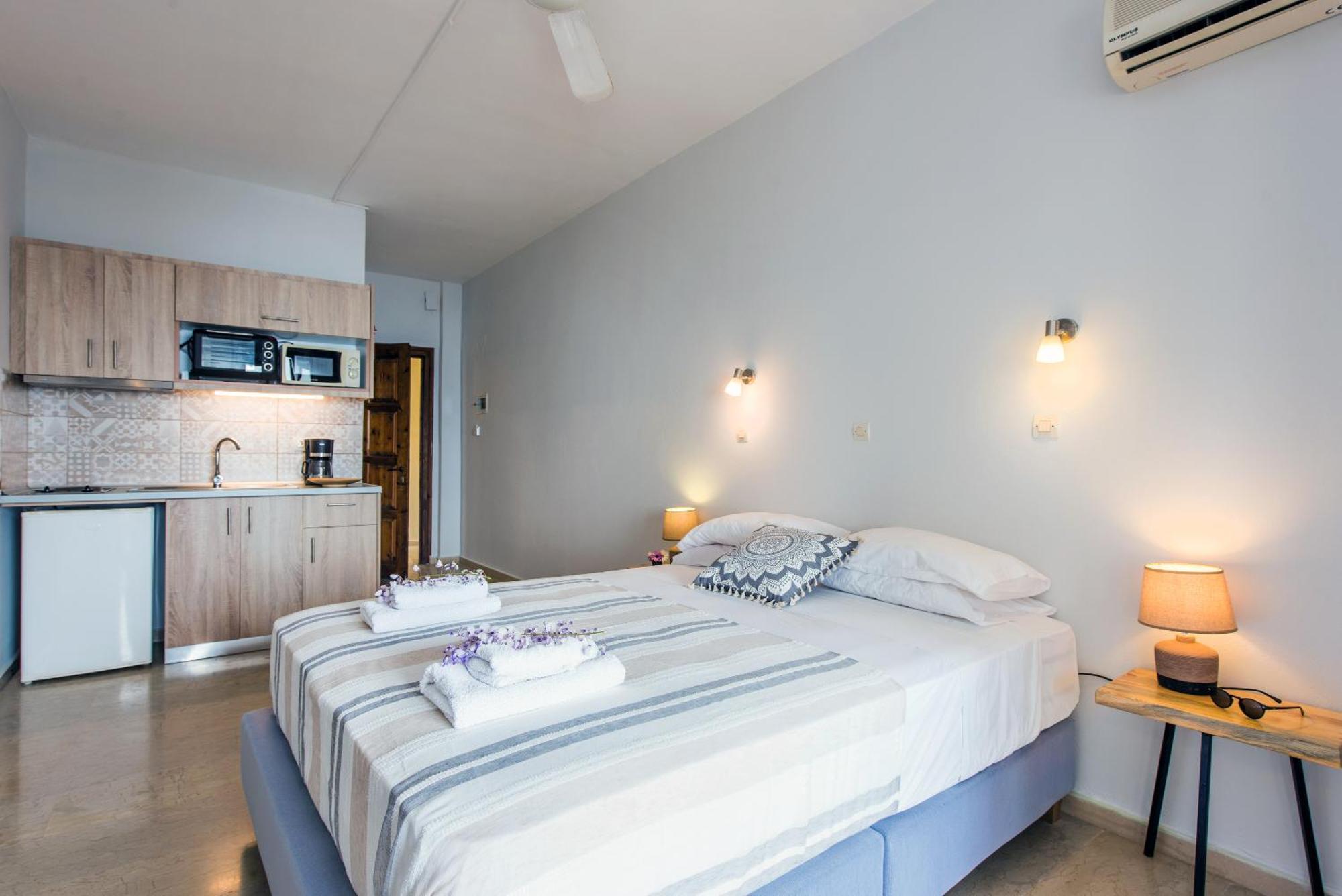 Hotel Odeon B&B Барбати Екстериор снимка