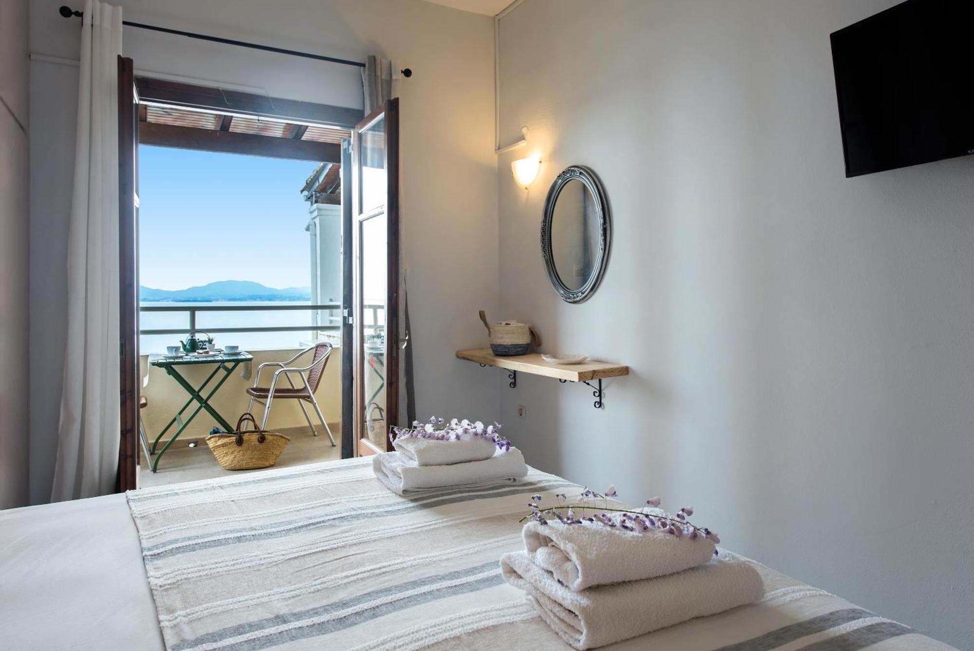 Hotel Odeon B&B Барбати Екстериор снимка