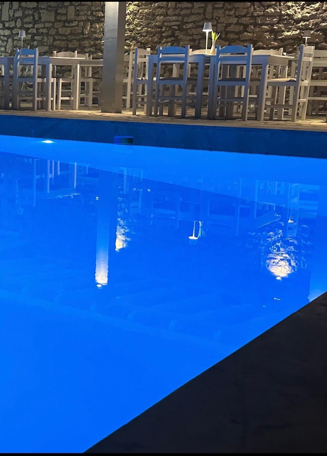 Hotel Odeon B&B Барбати Екстериор снимка